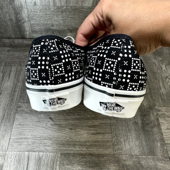 Vans Authentic Skateboarding Shoes Women's size 9 Black White - Picture 7 of 9